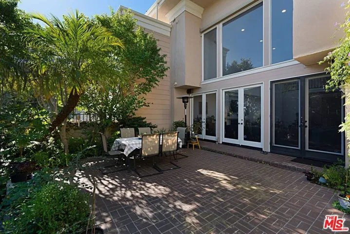 12303 Ridge Circle, Los Angeles, California 90049