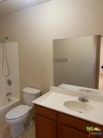 16575 Via Montana  Bathroom