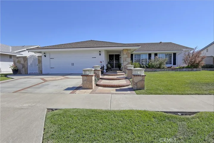 314 E Riverview Avenue, Orange, California 92865