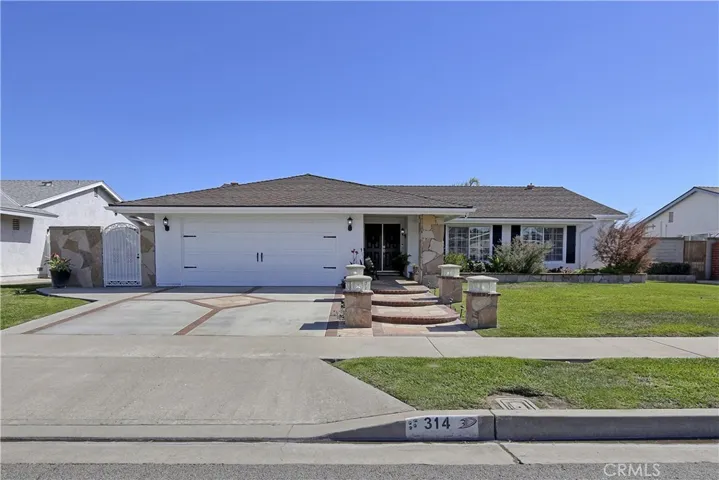 314 E Riverview Avenue, Orange, California 92865