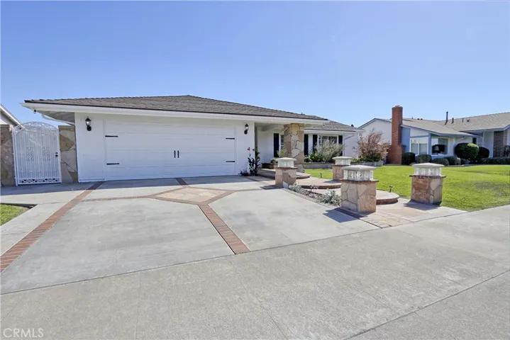 314 E Riverview Avenue, Orange, California 92865