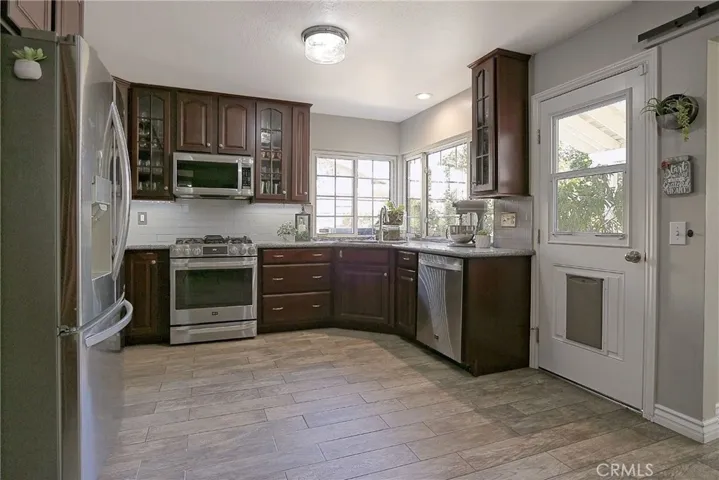 314 E Riverview Avenue, Orange, California 92865