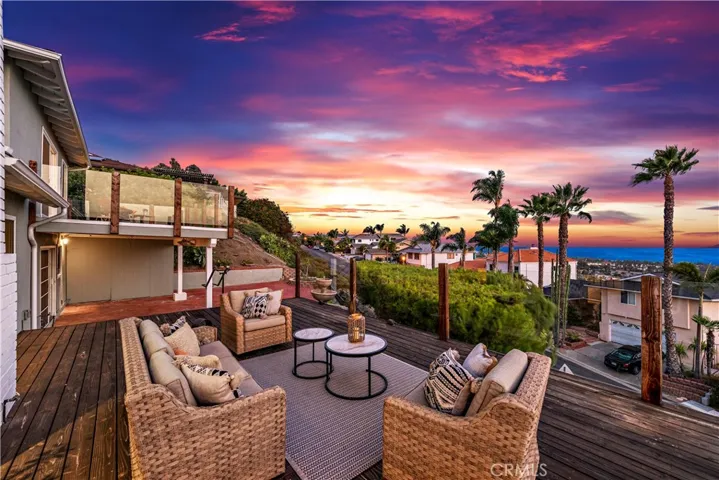 4015 Calle Bienvenido, San Clemente, California 92673