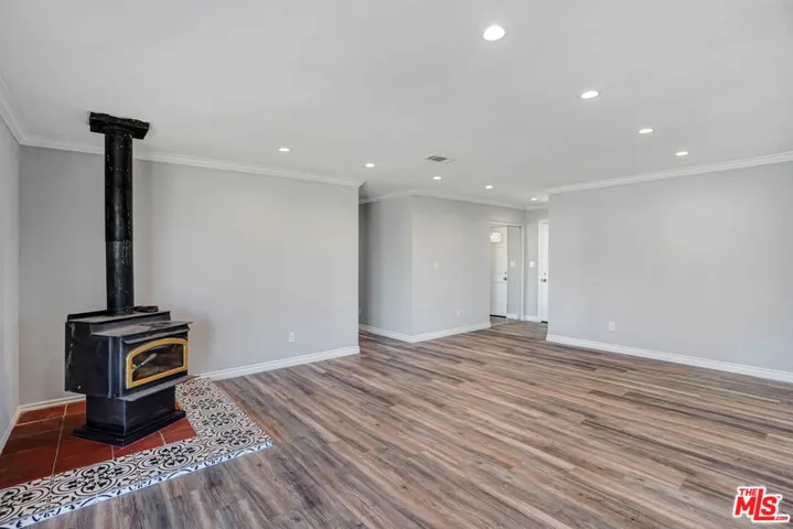 22890 Eyota Road, Apple Valley, California 92308