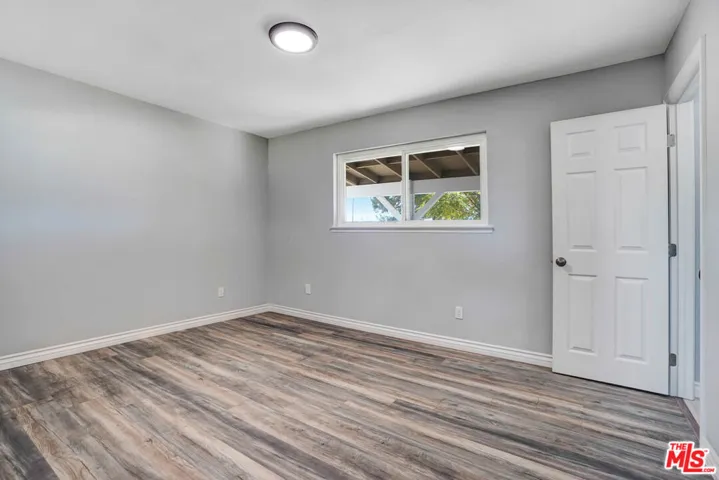 22890 Eyota Road, Apple Valley, California 92308