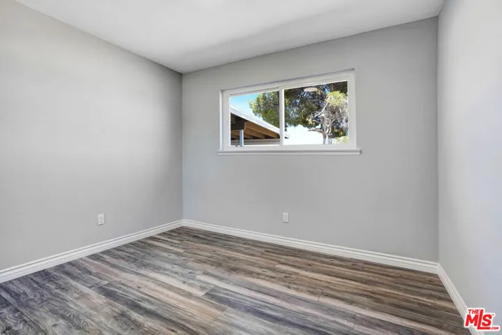 22890 Eyota Road, Apple Valley, California 92308
