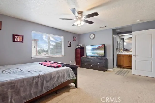 14962 Ranchero Road, Hesperia, California 92345