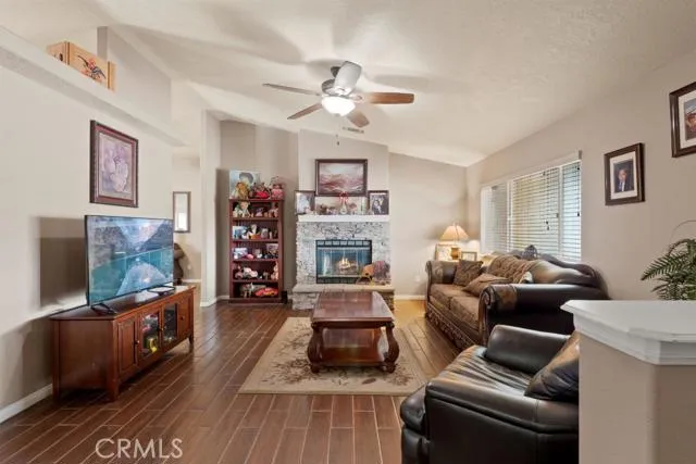 14962 Ranchero Road, Hesperia, California 92345