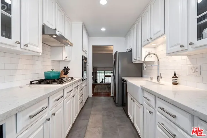 4310 Glencoe Avenue 10, Marina Del Rey, California 90292