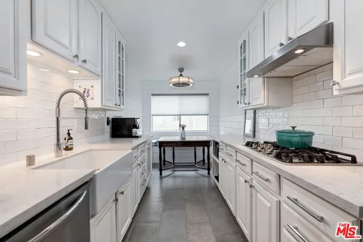 4310 Glencoe Avenue 10, Marina Del Rey, California 90292