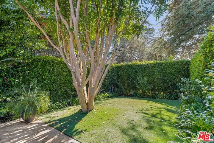 229 22nd Street, Santa Monica, California 90402