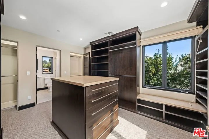 229 22nd Street, Santa Monica, California 90402