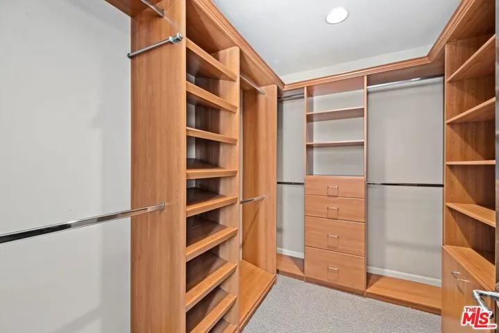 229 22nd Street, Santa Monica, California 90402