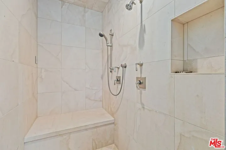 229 22nd Street, Santa Monica, California 90402