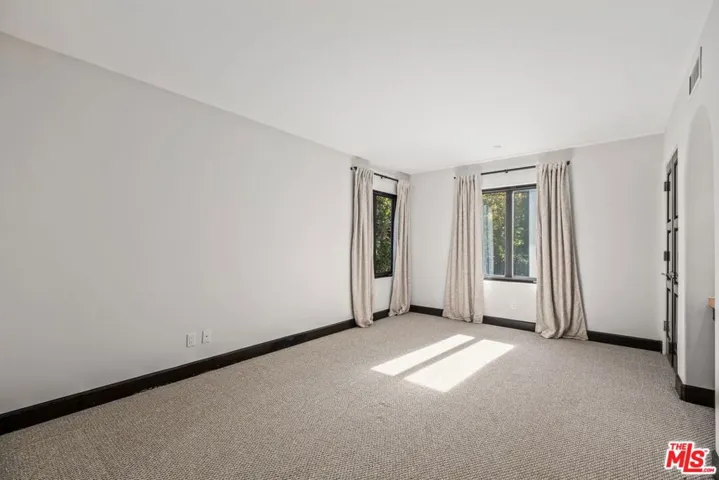 229 22nd Street, Santa Monica, California 90402