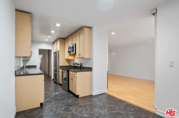 901 10th Street 204, Santa Monica, California 90403