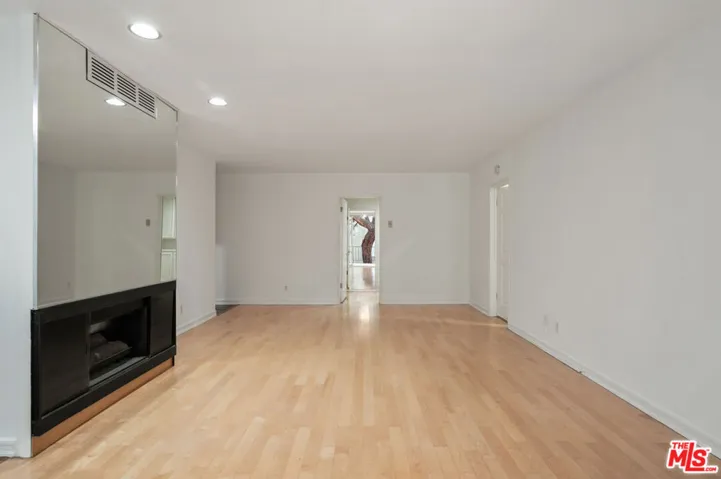 901 10th Street 204, Santa Monica, California 90403