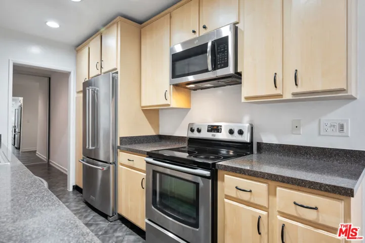 901 10th Street 204, Santa Monica, California 90403