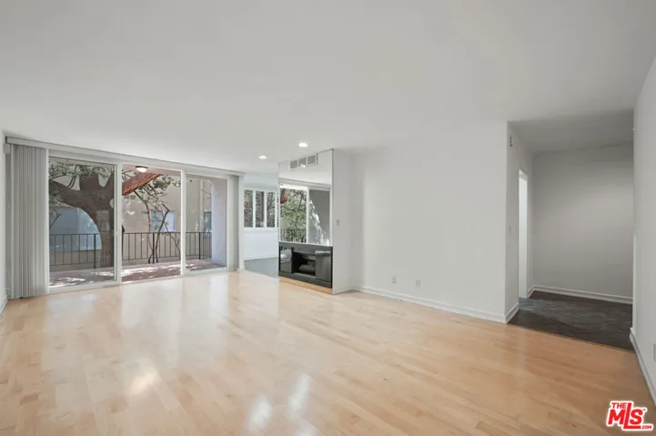 901 10th Street 204, Santa Monica, California 90403