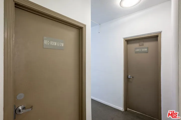 901 10th Street 204, Santa Monica, California 90403