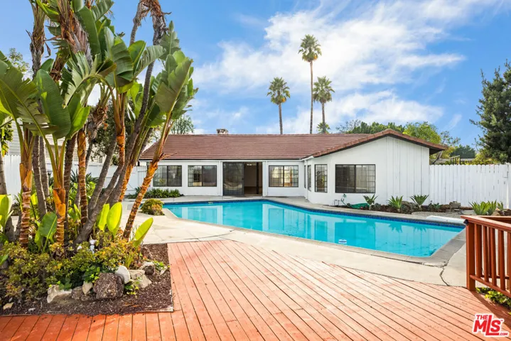 2254 Stradella Road, Los Angeles, California 90077