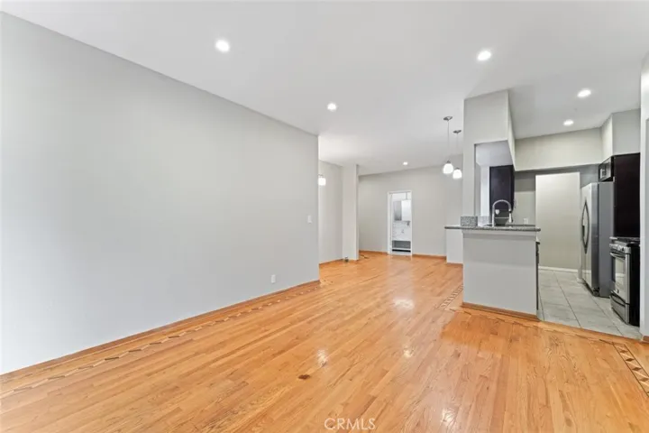 4705 Kester Avenue 209, Sherman Oaks, California 91403