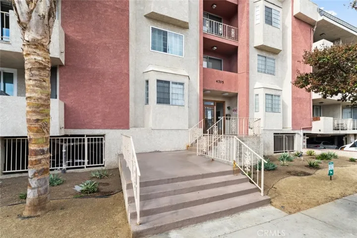4705 Kester Avenue 209, Sherman Oaks, California 91403