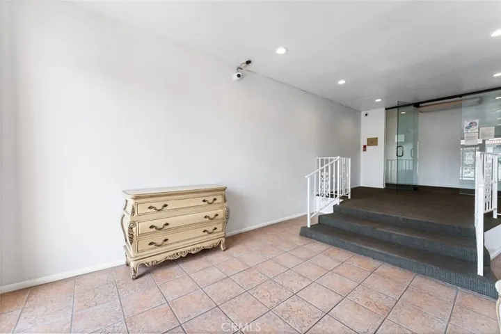 4705 Kester Avenue 209, Sherman Oaks, California 91403