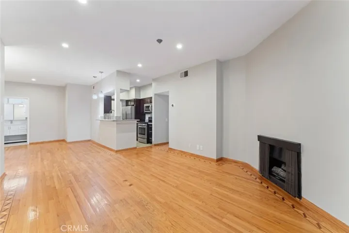 4705 Kester Avenue 209, Sherman Oaks, California 91403
