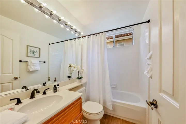 8215 E White Oak Ridge E 84, Orange, California 92869