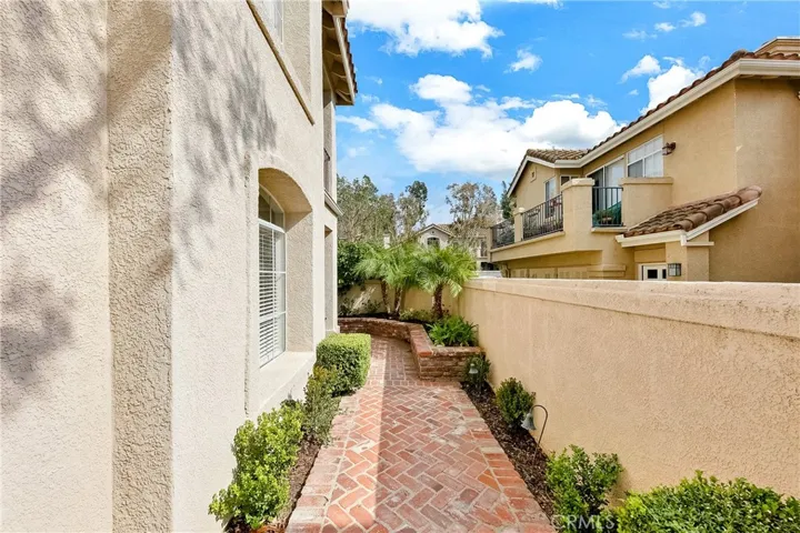 8215 E White Oak Ridge E 84, Orange, California 92869
