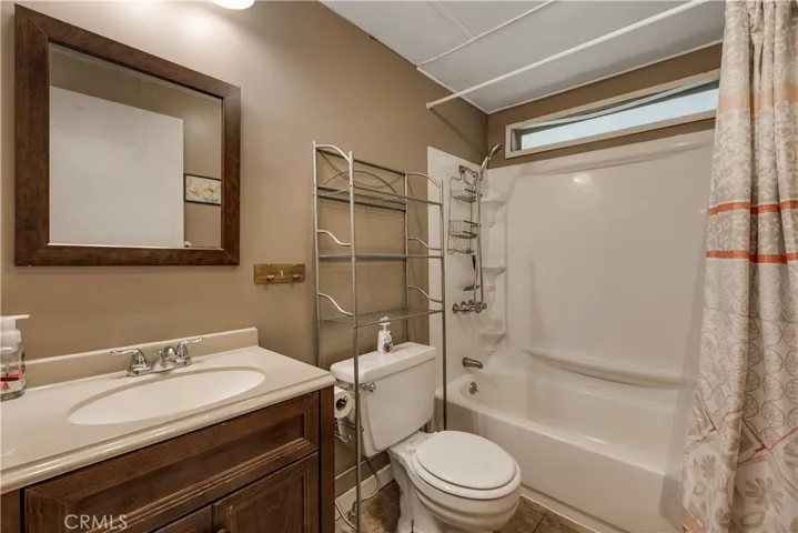 370 E Lassen Avenue 13, Chico, California 95973