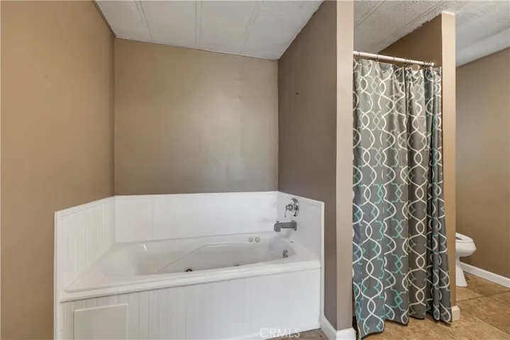 370 E Lassen Avenue 13, Chico, California 95973