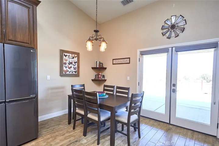 7755 Coyote, Oak Hills, California 92344