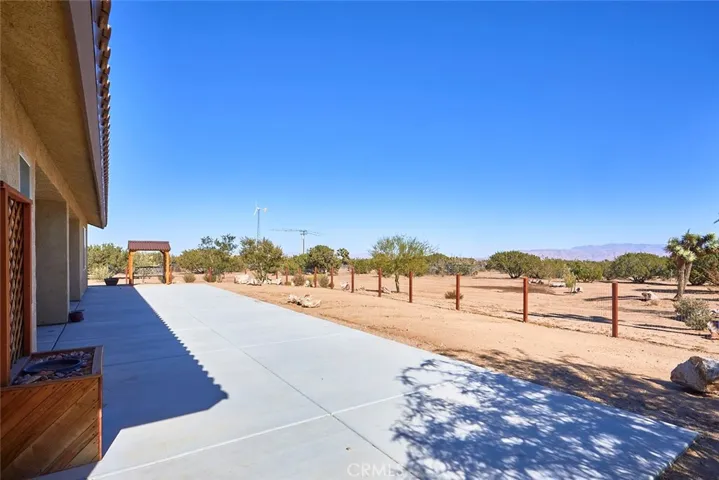 7755 Coyote, Oak Hills, California 92344