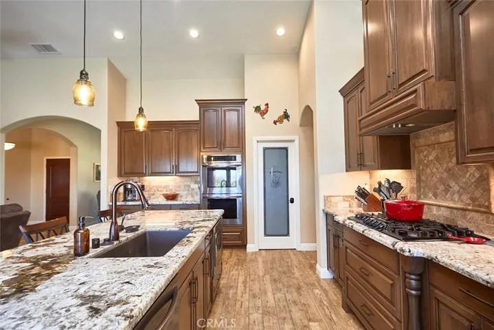7755 Coyote, Oak Hills, California 92344