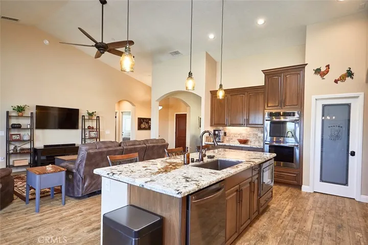 7755 Coyote, Oak Hills, California 92344