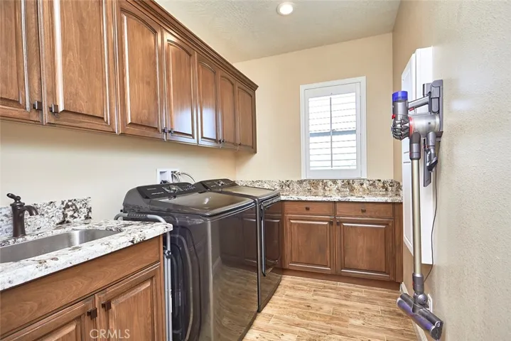 7755 Coyote, Oak Hills, California 92344