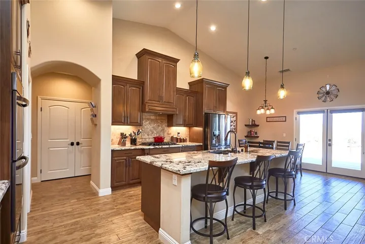 7755 Coyote, Oak Hills, California 92344