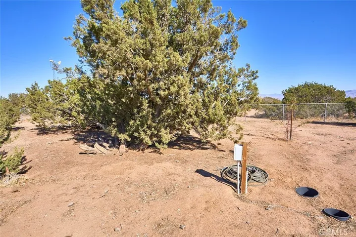 7755 Coyote, Oak Hills, California 92344