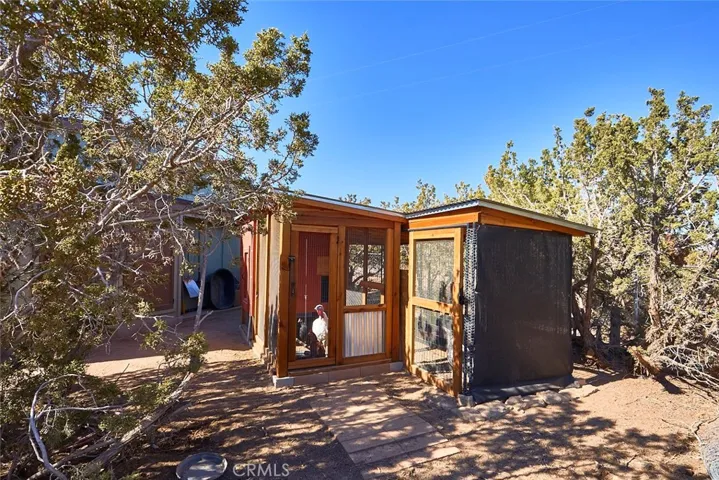 7755 Coyote, Oak Hills, California 92344