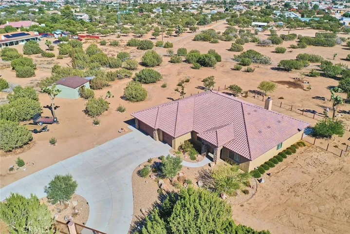 7755 Coyote, Oak Hills, California 92344