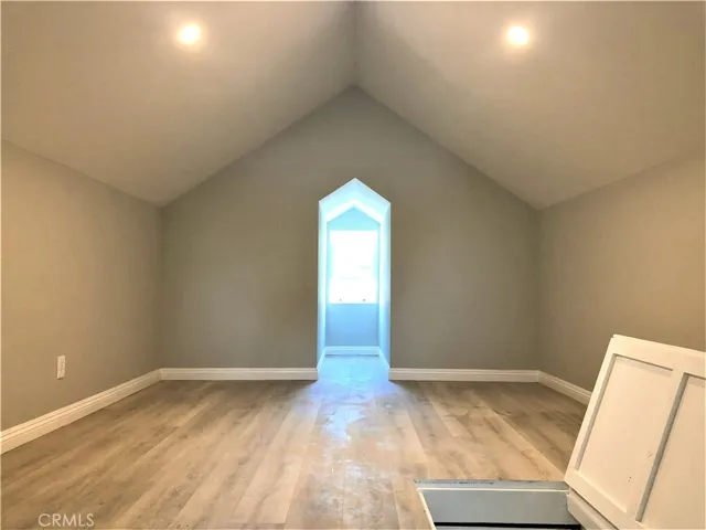 221 S Helberta Avenue, Redondo Beach, California 90277