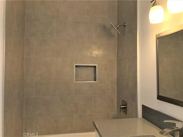 221 S Helberta Avenue, Redondo Beach, California 90277