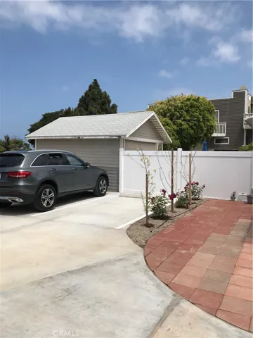221 S Helberta Avenue, Redondo Beach, California 90277