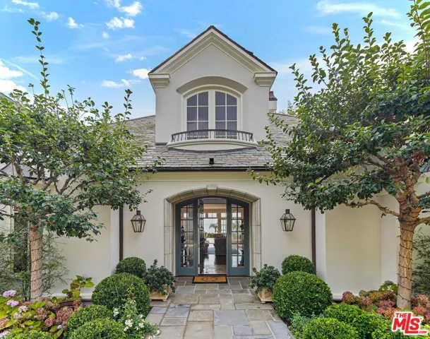 541 Paseo Miramar, Pacific Palisades, California 90272