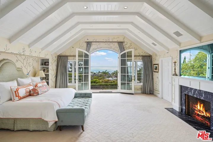 541 Paseo Miramar, Pacific Palisades, California 90272
