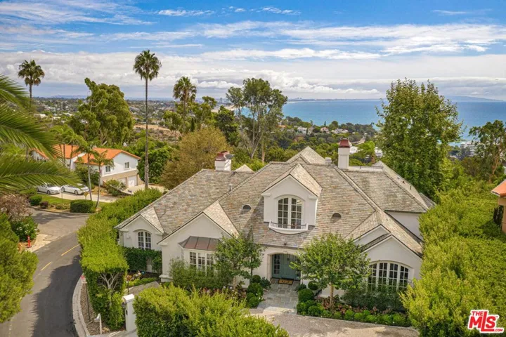 541 Paseo Miramar, Pacific Palisades, California 90272