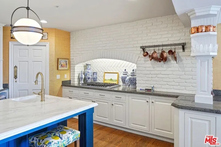 541 Paseo Miramar, Pacific Palisades, California 90272
