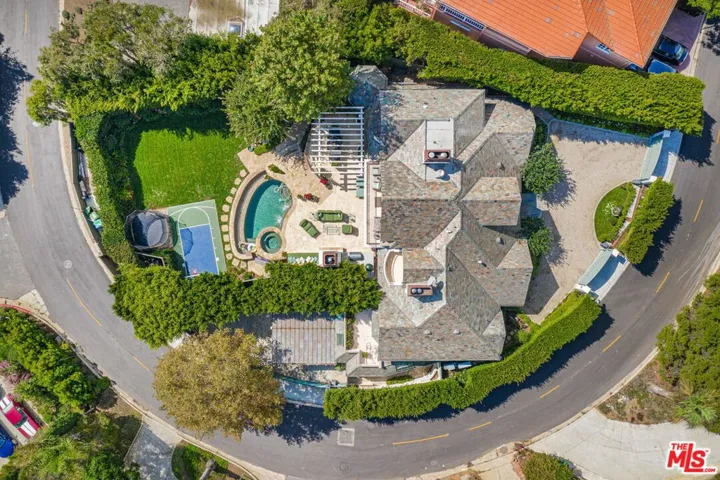 541 Paseo Miramar, Pacific Palisades, California 90272